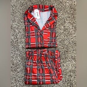 Pat Pat Women's Two Piece Red Plaid Pajama Set Small Long Sleeves & Pants